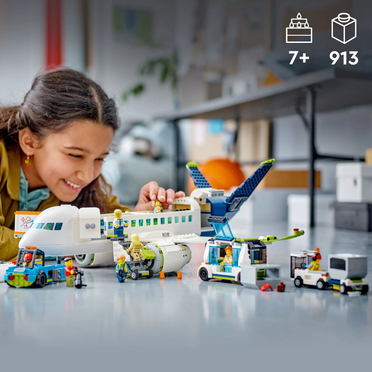 Airplane Building Toy Set with Passenger Bus and Minifigures F444352