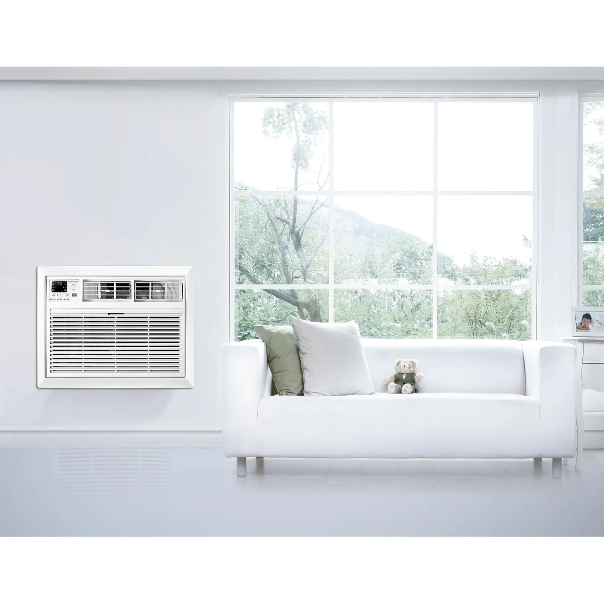 12,000 BTU 115-Volt Window Air Conditioner with Remote, White Y7869